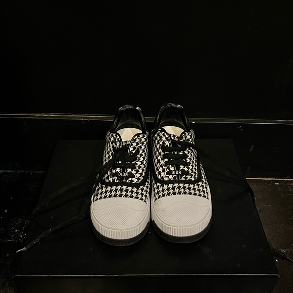 Dior sneakers - Picture 1 of 6